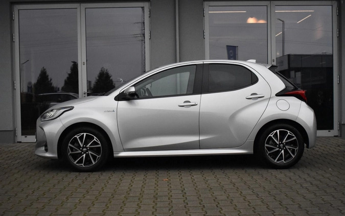 Toyota Yaris cena 85900 przebieg: 89575, rok produkcji 2020 z Mszczonów małe 172